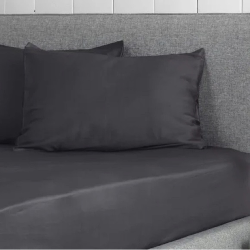 Parachute Home percale queen fitted sheet in SLATE
